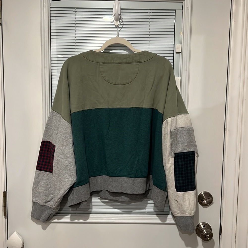 American Eagle Cropped Patch Sweatshirt - image 3